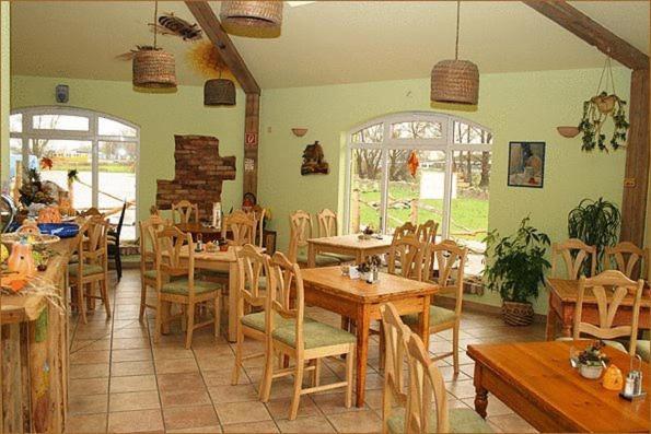 Landhotel Zum Honigdieb Ribnitz-Damgarten Ngoại thất bức ảnh